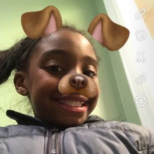 Meet your Posher, Kaela